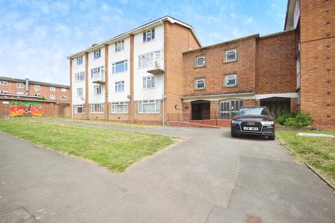 2 bedroom ground floor flat for sale, Crown Way, Leamington Spa