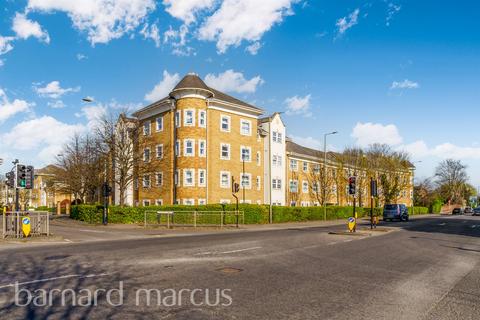 2 bedroom flat for sale, International Way, Sunbury-On-Thames