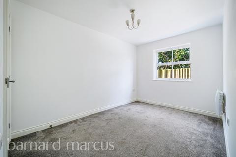 2 bedroom flat for sale, International Way, Sunbury-On-Thames