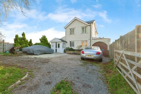3 bedroom detached house for sale, Little Glen Road, Glen Parva, Leicester