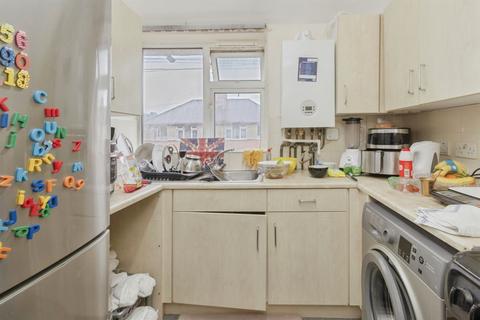 2 bedroom flat for sale, Bisley Street, Leicester