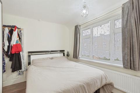 2 bedroom flat for sale, Bisley Street, Leicester