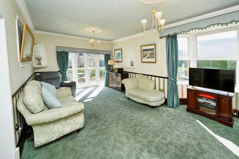 5 bedroom detached house for sale, Cavendish Road, SKEGNESS