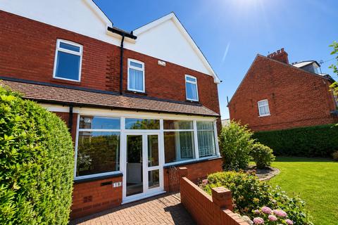 5 bedroom detached house for sale, Cavendish Road, SKEGNESS