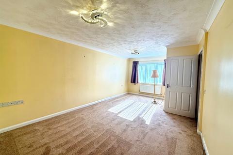 3 bedroom end of terrace house for sale, Hereward Road, Eastbourne