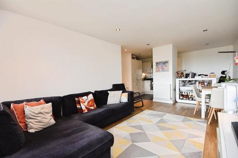 2 bedroom flat for sale, Lynmouth Avenue, Chelmsford