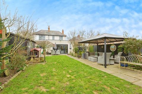3 bedroom detached house for sale, Victoria Road, Whetstone, Leicester