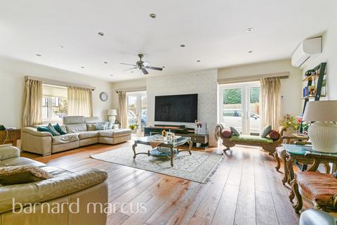 5 bedroom bungalow for sale, Deepdene Avenue, Croydon