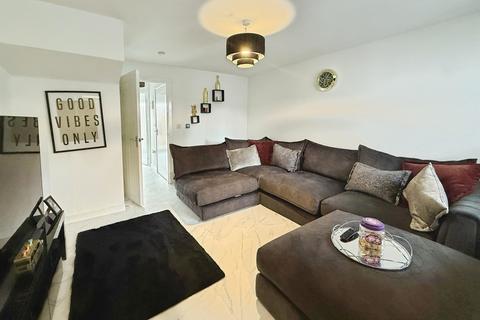 3 bedroom semi-detached house for sale, Grayling Avenue, Swindon