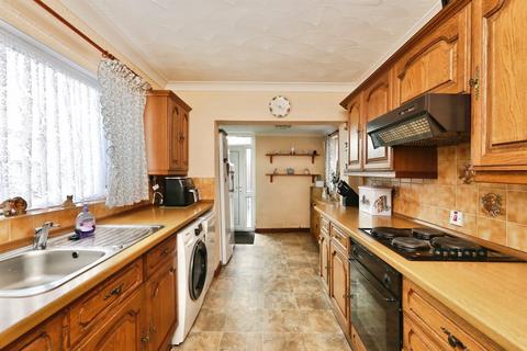 undefined, Sunnyside, Edenthorpe, Doncaster