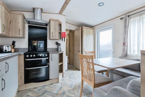 3 bedroom park home for sale, The Brambles, Sandyballs Holiday Village, Godshill