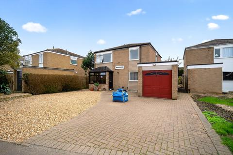 4 bedroom detached house for sale, Cotton End Road, Bedford, MK45