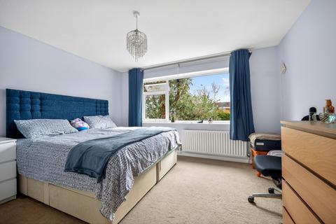 4 bedroom detached house for sale, Cotton End Road, Bedford, MK45