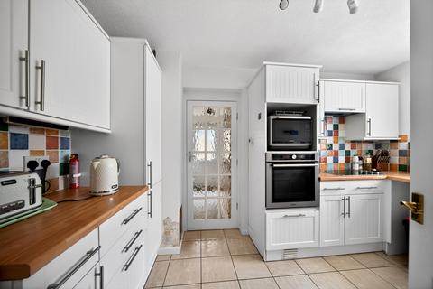 4 bedroom detached house for sale, Cotton End Road, Bedford, MK45