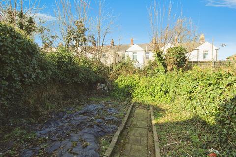 3 bedroom terraced house for sale, Emerald Street, Cardiff