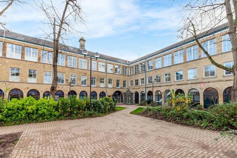 1 bedroom in a flat share to rent, Meanwood Road, Leeds LS7