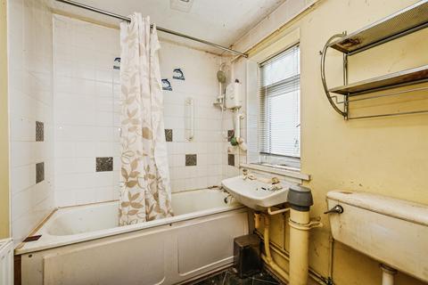3 bedroom terraced house for sale, Gonhil, West Cross, Swansea