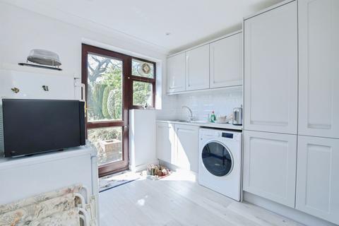 3 bedroom detached bungalow for sale, Longacre Drive, Ferndown
