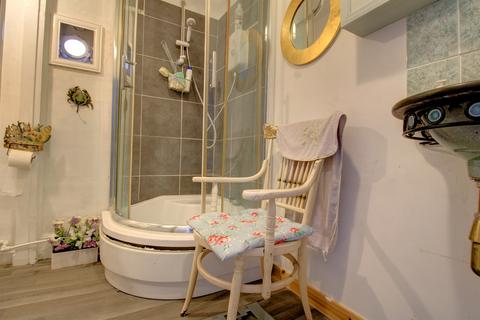 2 bedroom semi-detached house for sale, Suffolk Street, Walton On The Naze