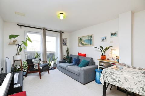 2 bedroom apartment for sale, Metropolitan Station Approach, Watford