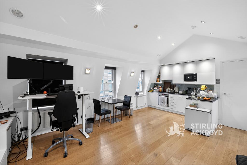 Kitchen/Reception