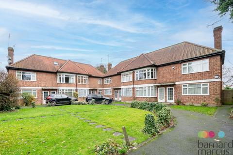 2 bedroom maisonette for sale, Torrington Close, London