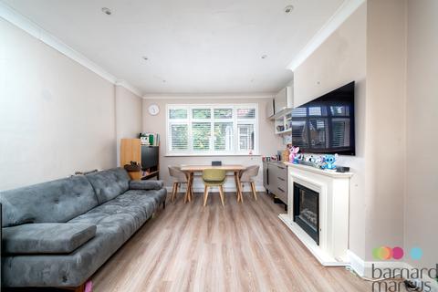 2 bedroom maisonette for sale, Torrington Close, London