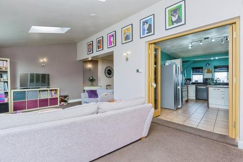 4 bedroom semi-detached house for sale, Aldeby Close, Enderby, Leicester