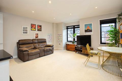 2 bedroom flat for sale, Granville Road, Watford