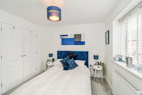 2 bedroom flat for sale, Samuel Jarvis Avenue, Fair Oak, EASTLEIGH