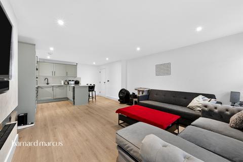 2 bedroom apartment for sale, Villiers Avenue, Surbiton