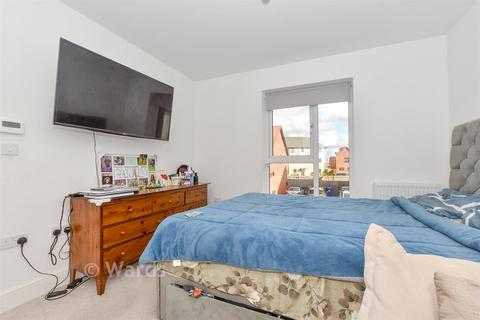3 bedroom semi-detached house for sale, Bethell Road, Faversham, Kent