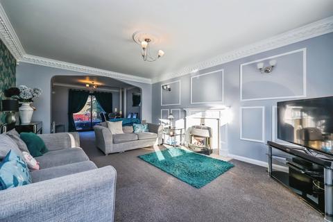 4 bedroom detached house for sale, Heathfield Avenue, Ilkeston