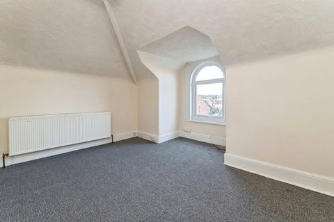 4 bedroom semi-detached house for sale, Queens Road, Exeter