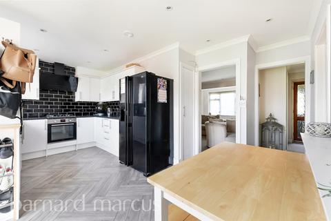3 bedroom terraced house for sale, Pitwood Green, Tadworth