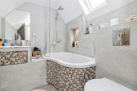 1 bedroom apartment for sale, High Street, Bushey