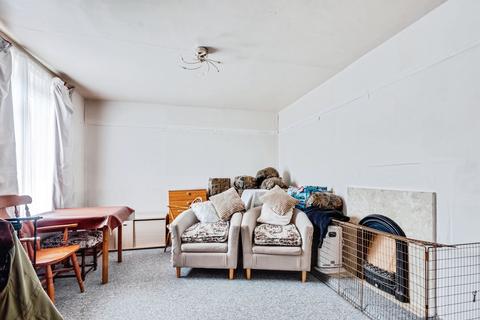 3 bedroom terraced house for sale, Pinnocks Place, Swindon