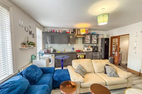 2 bedroom flat for sale, Hankinson Road, Bournemouth