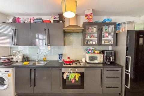 2 bedroom flat for sale, Hankinson Road, Bournemouth