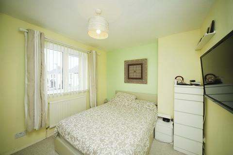 3 bedroom semi-detached house for sale, Lambrook Close, Taunton