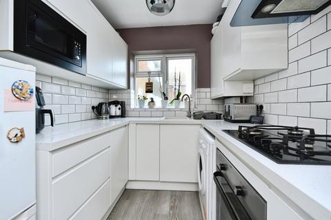 1 bedroom flat for sale, Gorham Way, Telscombe Cliffs, Peacehaven