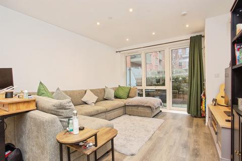 1 bedroom ground floor flat for sale, Oxhey Drive, Watford