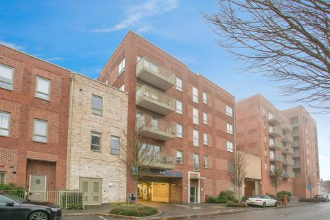 1 bedroom ground floor flat for sale, Oxhey Drive, Watford