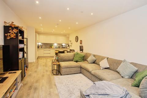 1 bedroom ground floor flat for sale, Oxhey Drive, Watford