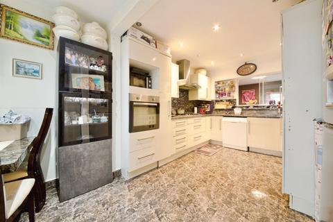 3 bedroom semi-detached house for sale, Aldridge Avenue, Edgware