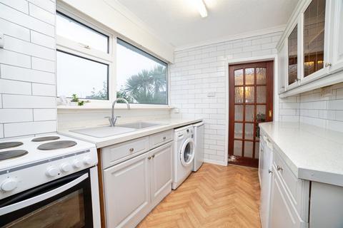 undefined, St. Lawrence Close, Heanor DE75