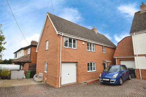 undefined, Valley Road, Braintree
