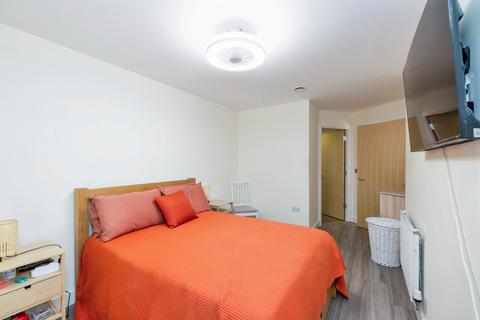 2 bedroom apartment for sale, Water Lane, Watford