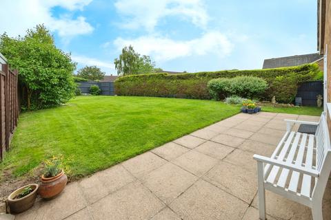 2 bedroom detached bungalow for sale, Fairfields, Cawston, Norwich