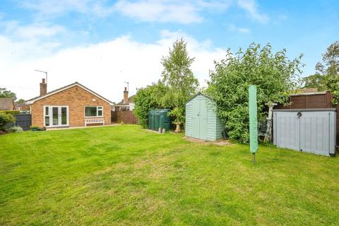 2 bedroom detached bungalow for sale, Fairfields, Cawston, Norwich